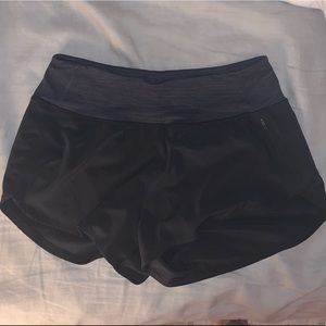 Outdoor voices Hudson 2.5” short